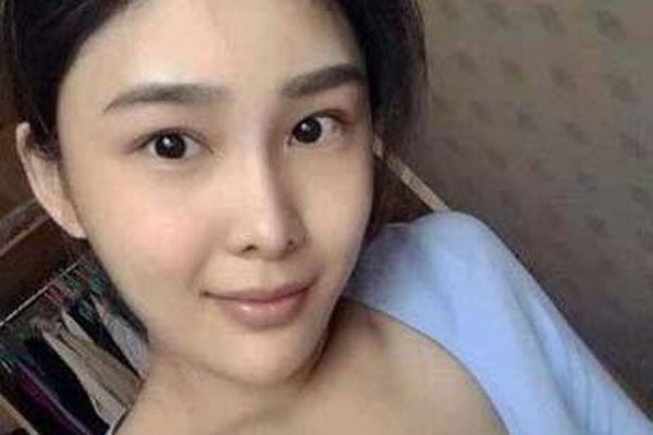 ��Χ����������д��ȫ�� �������ض��+��߶���Ƭ