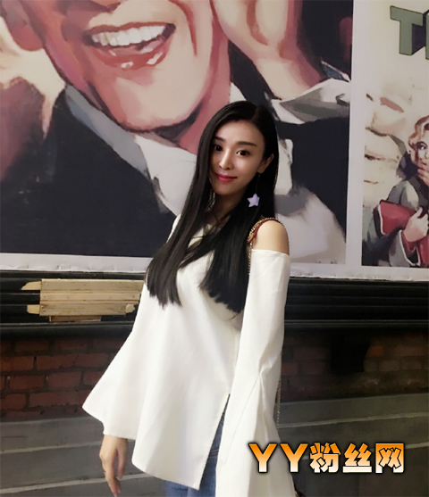 ����Ů��������Ȼ˽���������� Ϊ���������Ȼ����������Χ����