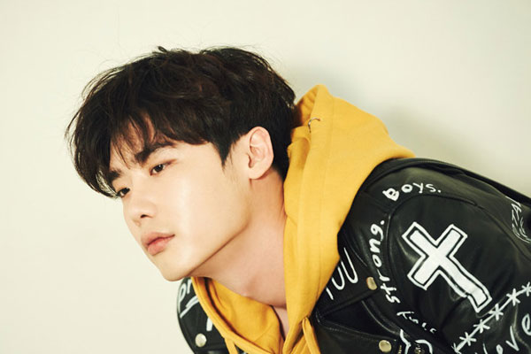 ����˶�촽����ô���� �о�����˶ÿ��Ϸ����һ��Ů����