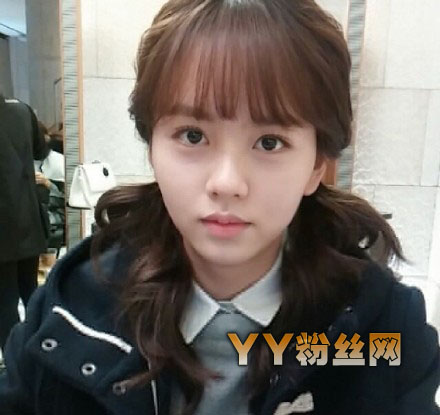 ����������ǰ����Ƭ�Ա��ո������� ͯ�ǽ�����ӫĻ�������ع�