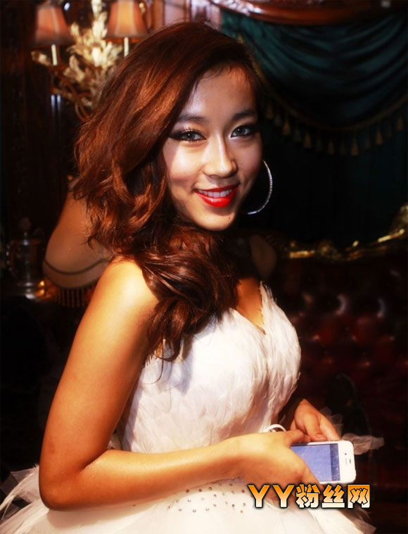 吉克隽逸的老公是谁|吉克隽逸老公的照片图片|吉克隽逸老公资料