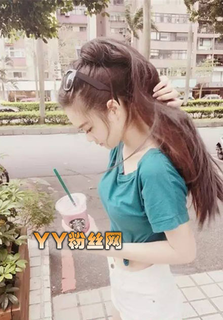 最强女团张凯玲是台湾校花 极品女神张凯玲魔鬼身材比基尼喷血照