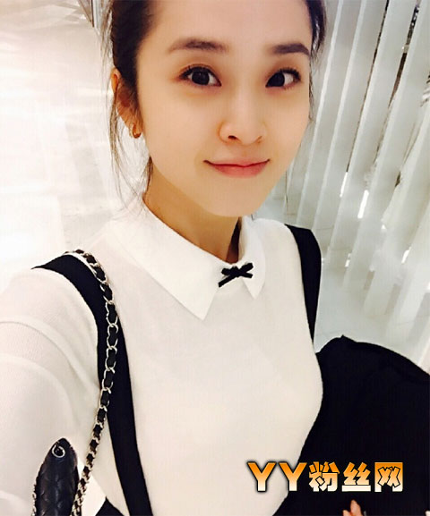 李若嘉泳装照片胸大个人资料 李若嘉性感照片老公是谁被谁搞过