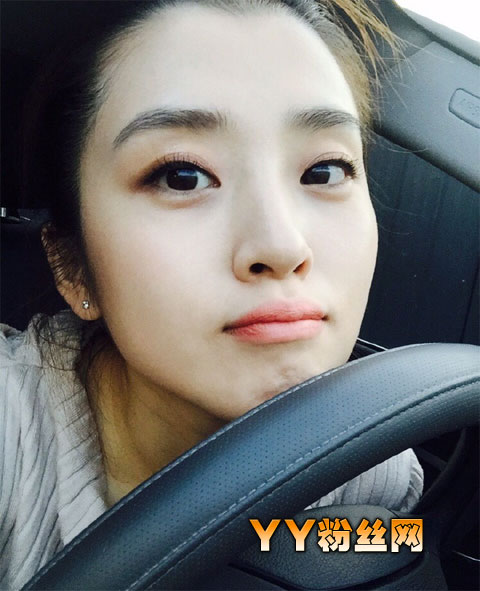 李若嘉泳装照片胸大个人资料 李若嘉性感照片老公是谁被谁搞过