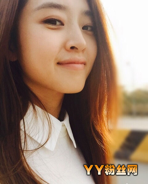 李若嘉泳装照片胸大个人资料 李若嘉性感照片老公是谁被谁搞过