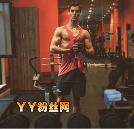 ��������Ѽ�ͥ�������� RobertOx�����������ins�ִ�߶���Ƭ