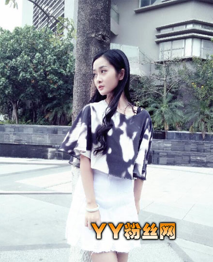 �����±Ȼ����Ը�ͼƬ�غô� �����¸����������������Ϲ���˭