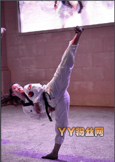 �������Ϻ���������ò����֣��������˽���ع� ֣�������ϱ���