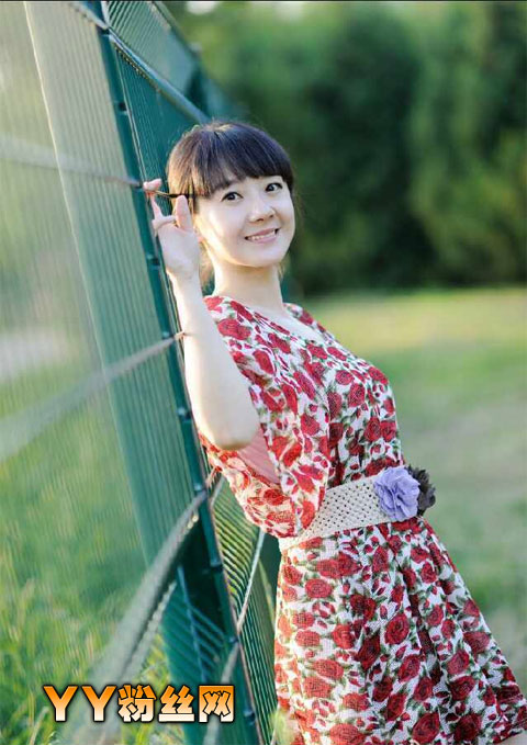 非诚勿扰张杨微博资料 30岁行政主管张杨生活素颜照