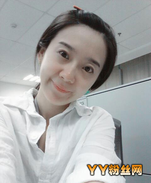 非诚勿扰张杨微博资料 30岁行政主管张杨生活素颜照