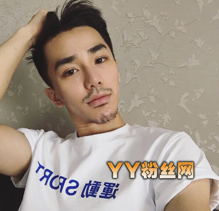 һվ��������Ů����Ƭ˧���� �������ʦ���ظ������ϼ�ͥ����