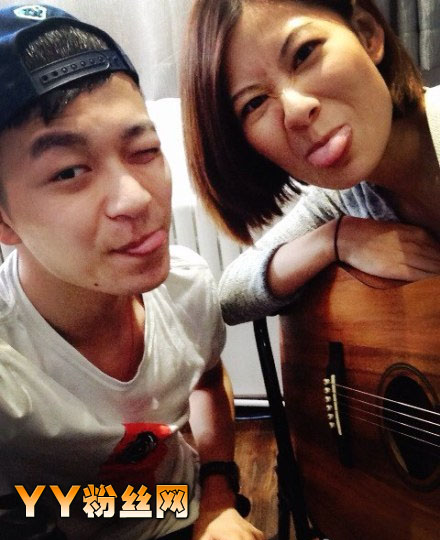 ���Ů������Ƭ �й����������������� ������㱳�������