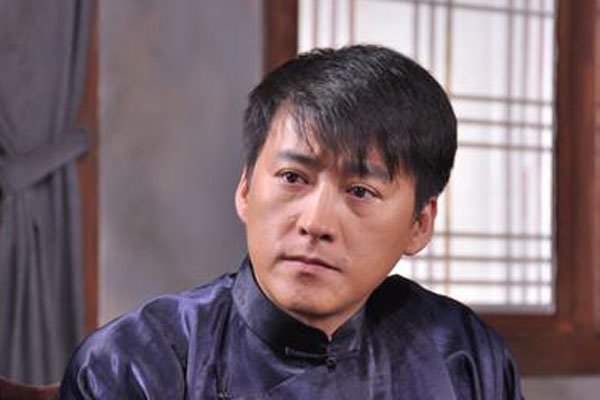 刘小锋的脸怎么了 整容整的那么丑太可惜了