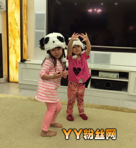 ��־��Ů����������������Ƭ ����������˰ְֻ�������ը��