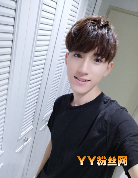 һվ����������Ů����Ƭ �����˸�����������˧����