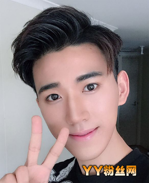 һվ����������Ů����Ƭ �����˸�����������˧����