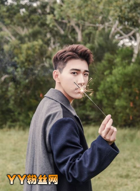 һվ����������Ů����Ƭ �����˸�����������˧����