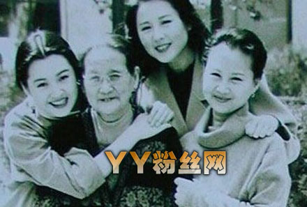 许晴显赫家世曝光太吓人 许晴前夫刘波照片上通缉令墙