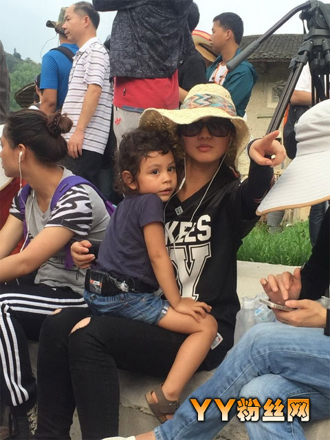 �ְ�ȥ�Ķ�����Ů�������ȹ������� ��������Ƭ���ÿ���