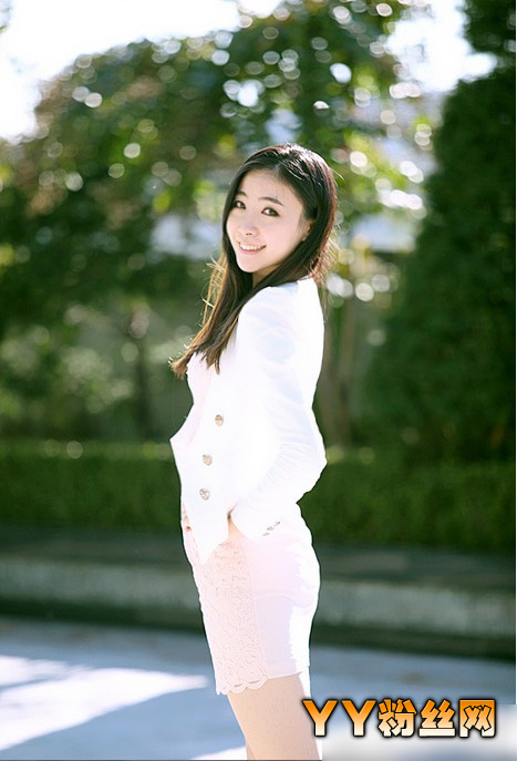 ������΢�� �ǳ����ű��������� ����ר��Ů�񱡲�������������Ƭ