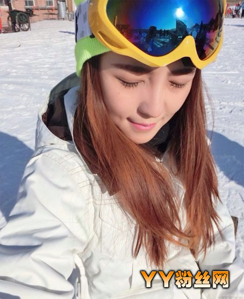 �ǳ������Ψ��˽���� 24������Ů�