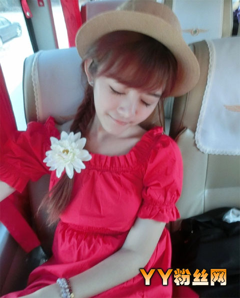 非常完美张小漾美艳私照曝光 年轻大学教师张小漾好似学妹