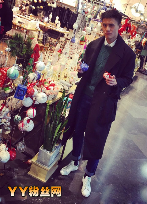 ż�θ���Ҷ����ͬ������ ˧��ģ��Ҷ��YeZhou��ƬŮ����˭