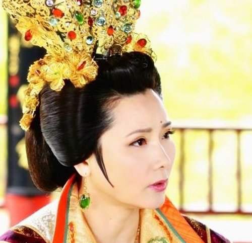 �������ݹ���Խ���װ�� �����ɶ������������Ƭ