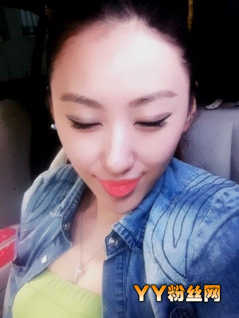 我们约会吧鞠尙宜资料 鞠尚宜微博照片 服装设计师