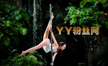 �Ը�Ů����С��д���ع� �ֹ�����Ů��С��һ�����㾢������