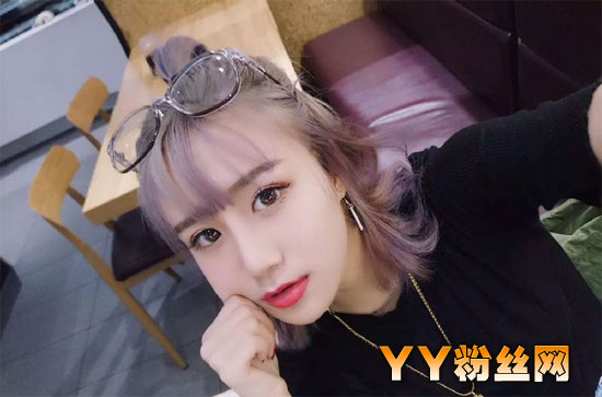 超女版东方不败鲁照华甜美照片 超级女声鲁照华个人资料退赛了吗