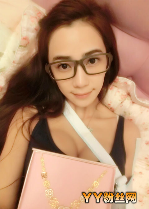 �ŷ糵�ְ�С��΢���������� ̨�弦���ð�С������˽����Ƭ