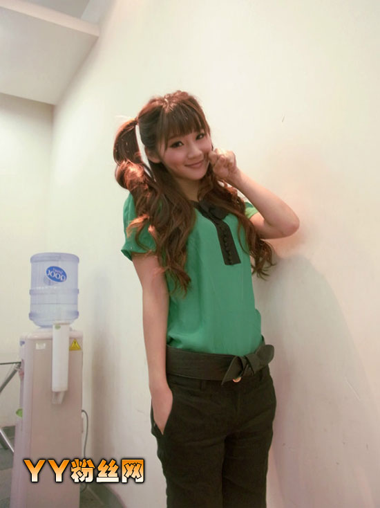 �ǳ������������������պϼ� 16��Ů�α����������ģ��