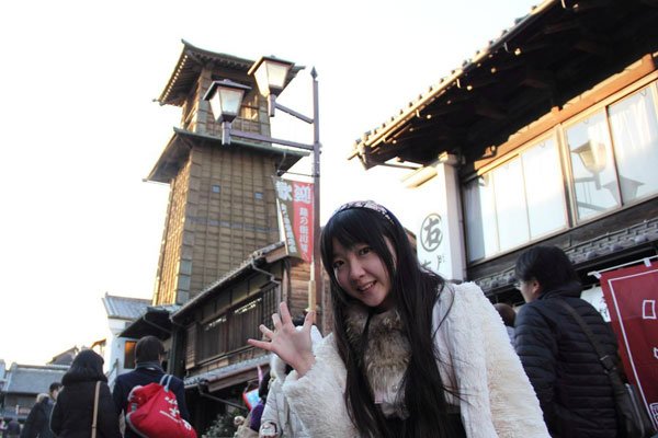 ����������ʷ cosȦ�кܳ�����Ҳ��Ŭ��