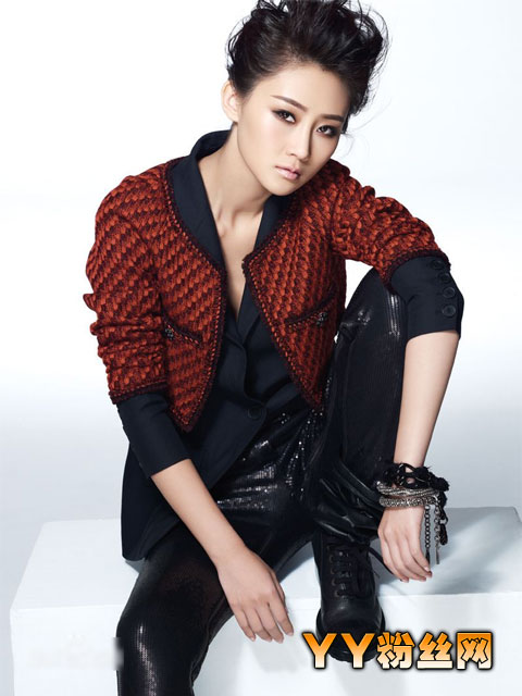 ��һɽ�»�Ů�������������������㱳 �����ǳ�����Ů��