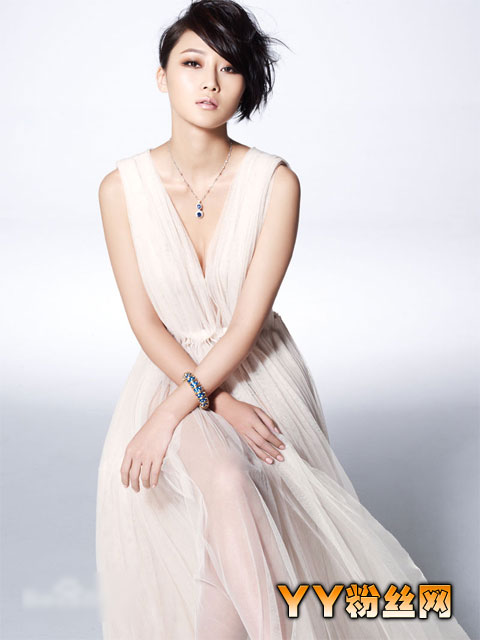 ��һɽ�»�Ů�������������������㱳 �����ǳ�����Ů��