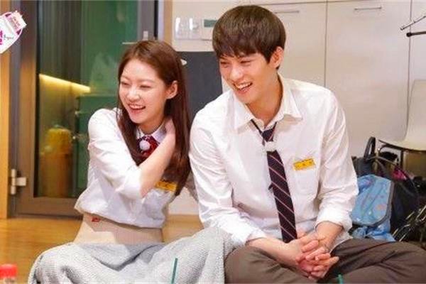 李宗泫孔升妍私下关系 表面上就能够猜出李宗泫孔升妍大概的关系