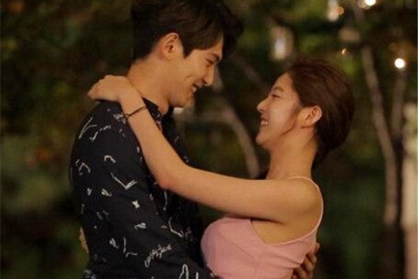 李宗泫孔升妍私下关系 表面上就能够猜出李宗泫孔升妍大概的关系