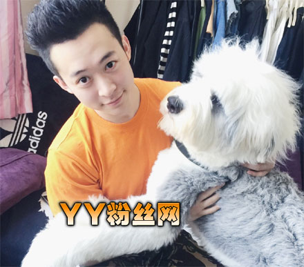 һվ�����ຣȻŮ����Ƭ �������ݴ�ѧ�ຣȻ��������΢��̫˧��