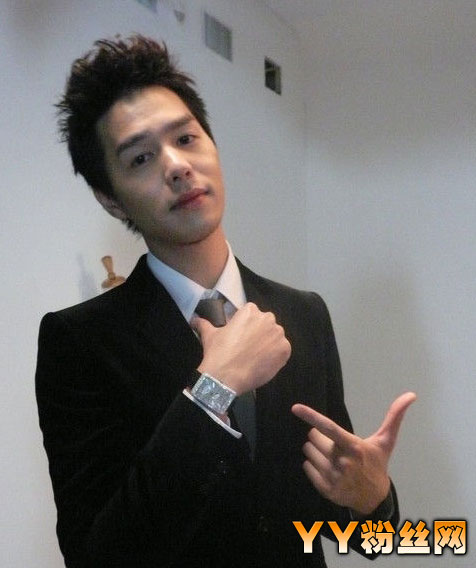 �ǳ����������ϸ����������� �������ڶ����߸�˧������Ů��