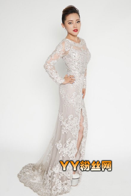 偶滴歌神啊李娜莎整容前后照片对比 沪上名媛李娜莎家庭背景揭秘