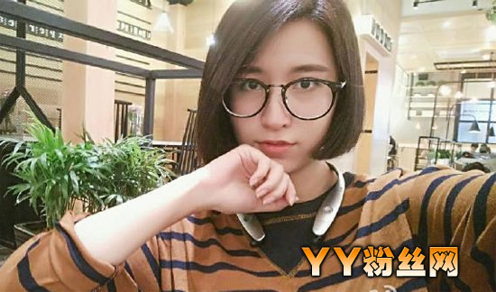 �ؿ�Ԫ˽����Ƭ������ �۷���Ů�ӹؿ�Ԫ��������΢��������Χ