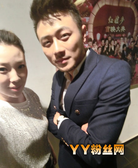 �ǳ�������ˬ����СĪ�������� ����Ů����ͷ������