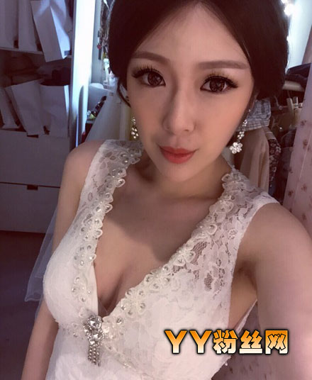 �ǳ�������ˬ����СĪ�������� ����Ů����ͷ������