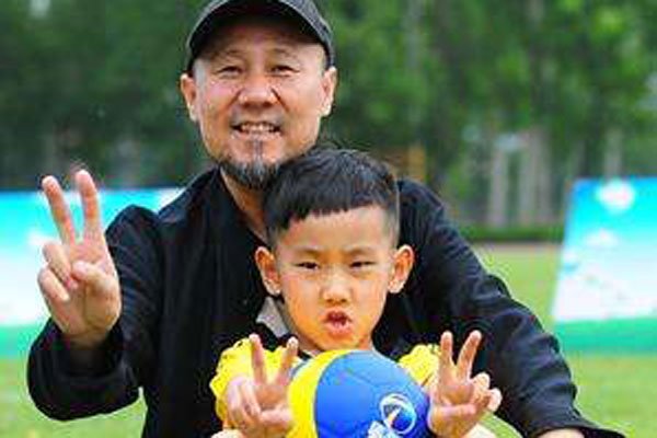 腾格尔女儿去世原因 失去自己的孩子那是一种撕心裂肺的疼