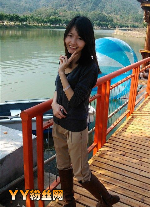 一站到底刘巧琴微博 天真女刘巧照片琴资料