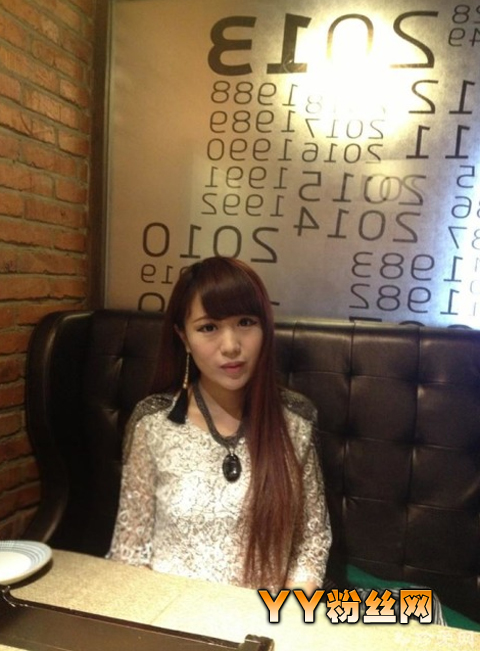 非诚勿扰王月诗超美生活照片 王月诗个人资料身高