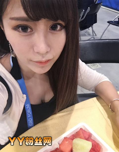 非诚勿扰王月诗超美生活照片 王月诗个人资料身高