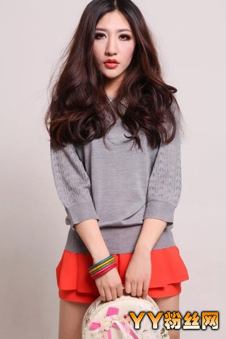 ʮ��Ů�񷶺�����΢������ ������Ů�����򱦱���������Χ��Ѫ��