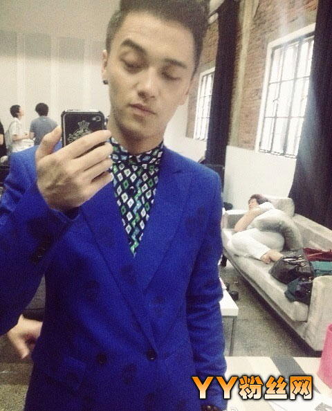 �й���֮��������΢��������Ƭ���� ������Ů����˭